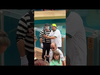ok, but serious? tom mime seaworld seaworldmime funny tomthemime shorts - [eryka travel]